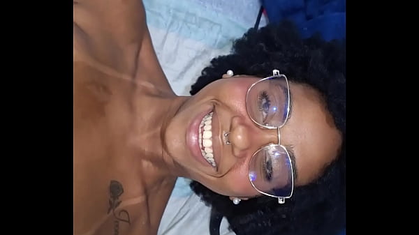 Professor de inglês come a novinha na pele