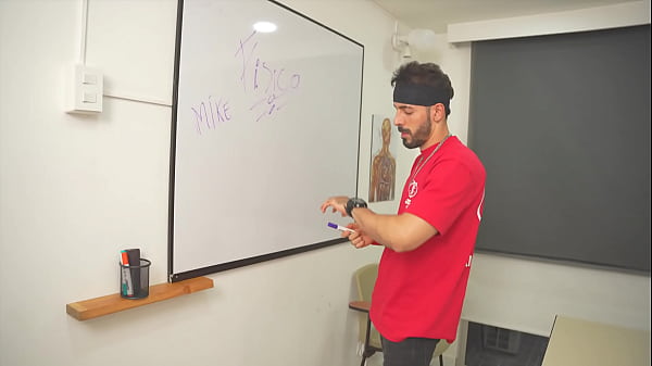 Petite and horny student seduces me with a delicious blowjob and gives me her juicy pussy to help her pass my class