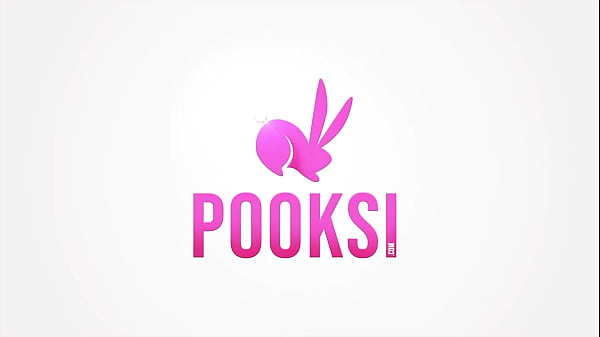 Beauteous Brielle Lies On Bed To Dildo Fuck Her Trimmed Twat!